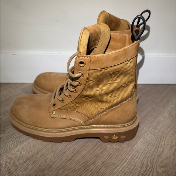 Louis Vuitton Ranger Boots with monogram - Picture 8 of 9